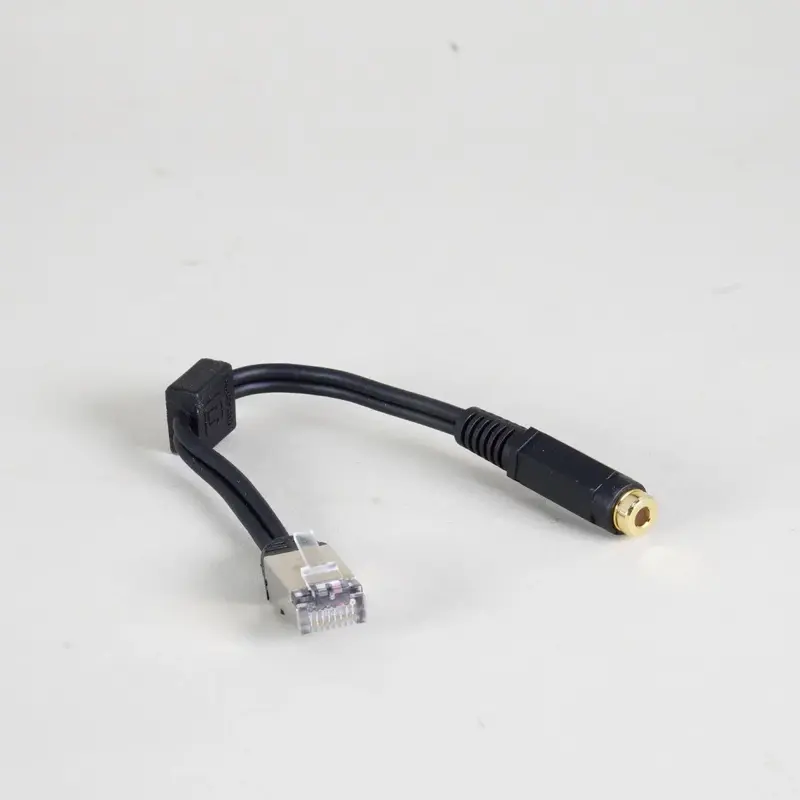 Almando RJ45–3,5 mm -adapteri - sovitin aktiivikaiuttimien tai kuulokkeiden kytkentään