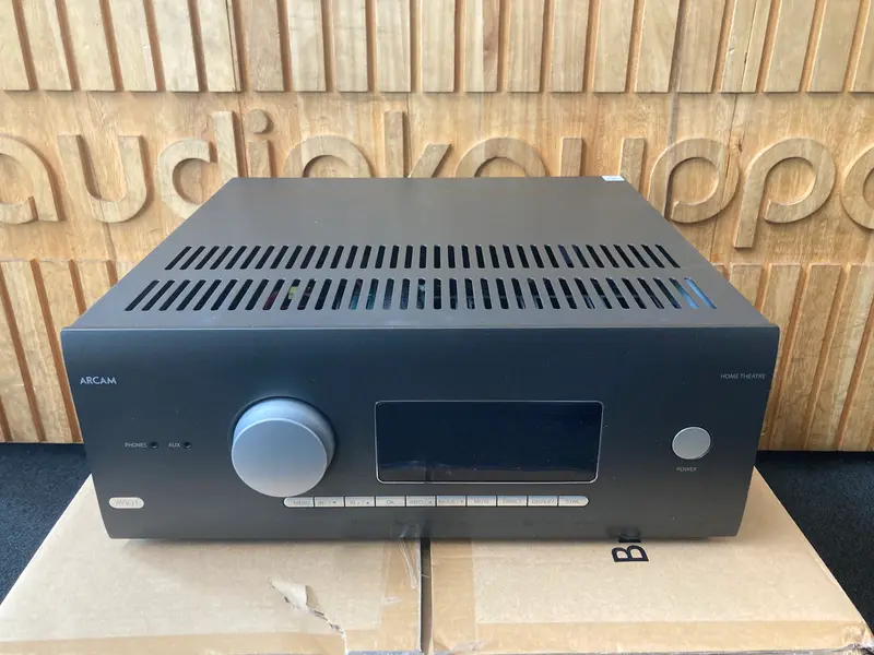 Arcam AVR11 AV-vahvistin, myyntitili