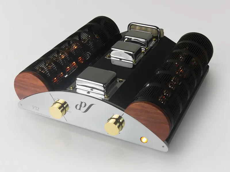EAR V12