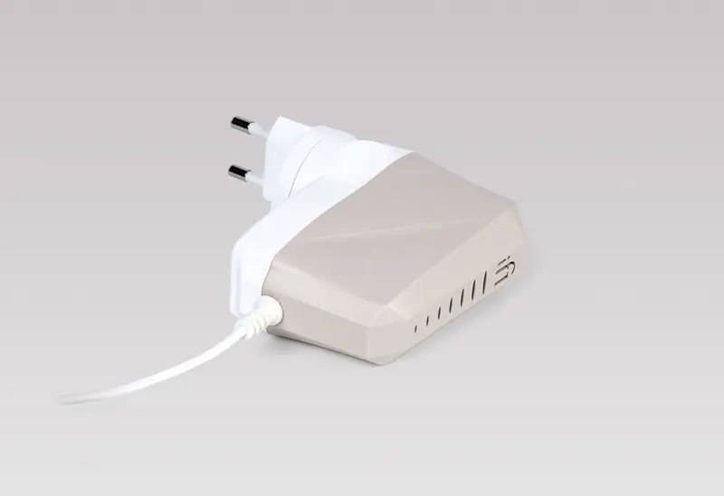 iFi SilentPower iPower X virtalähde