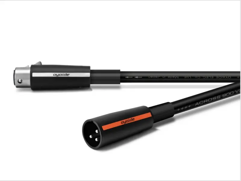 Oyaide ACROSS900 XX V2 (XLR-liitäntäkaapeli)