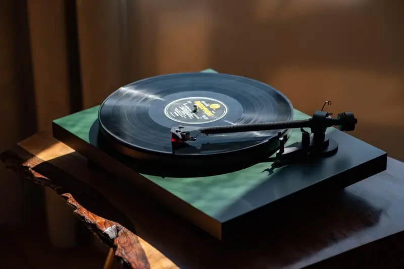 Pro-Ject Debut Carbon EVO 2 levysoitin