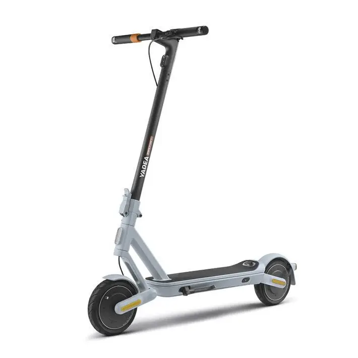 Yadea Artist Kickscooter, White